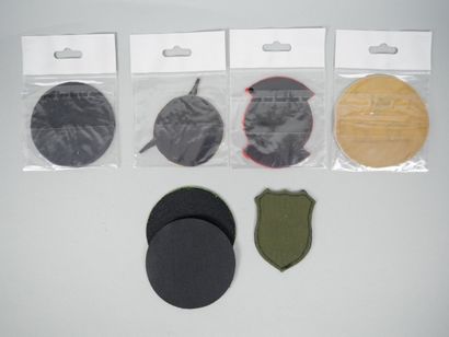 Set of 6 military patches with Velcro fasteners:
-...