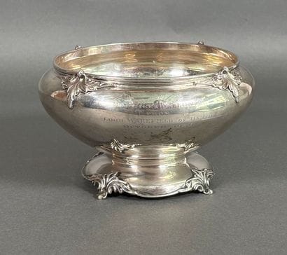 Coupe sur piédouche en argent 925 millièmes...