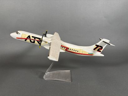 Modèle en résine ATR 72-500 aux couleurs...