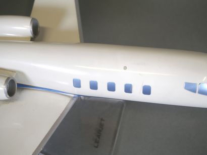 LEARJET Bombardier. Maquette de Jet à deux...