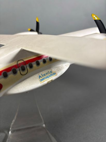 Modèle en résine ATR 72-500 aux couleurs...