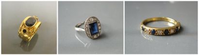 Lot de trois bagues en or 18K, ornées de...