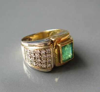 Bague chevalière en or jaune 18K, ornée d'une...