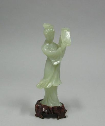 CHINE
Sujet féminin en jade ou jadéite. H:...