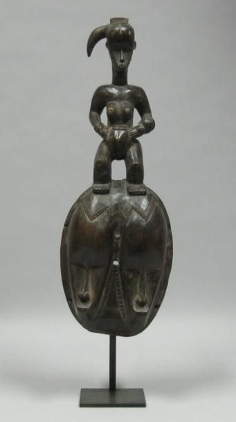 Afrique*
Côte d'Ivoire Masque à deux têtes....