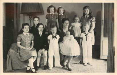 141 CARTES POSTALES & PHOTOGRAPHIES DIVERSES...
