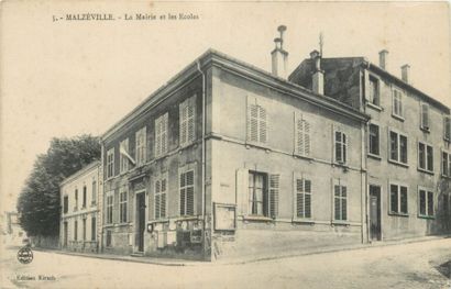 34 CARTES POSTALES LES ECOLES : Divers Départements....