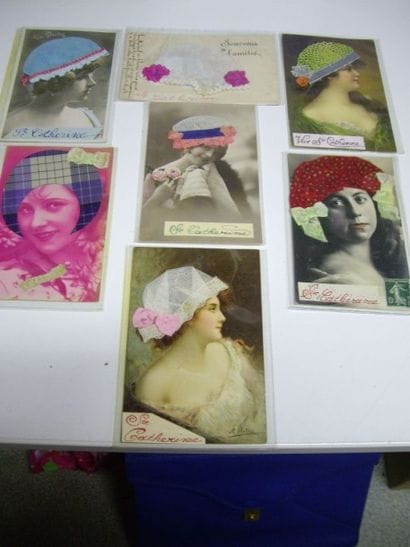 33 CARTES POSTALES FANTAISIES : 2cp-Brodées...