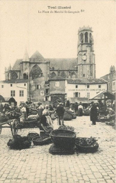 36 CARTES POSTALES LES MARCHES : Majorité...