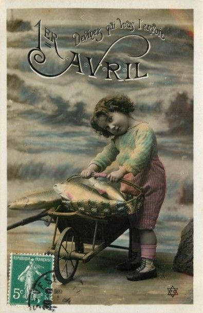 587 CARTES POSTALES FANTAISIES : Divers Thèmes....