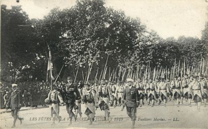 148 CARTES POSTALES MILITARIA : France (majorité),...