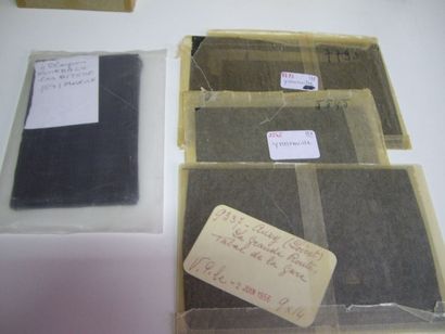 46 PLAQUES DE VERRE & NEGATIFS : 37 Plaques...