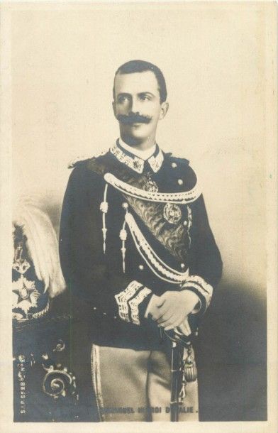 27 CARTES POSTALES FAMILLES ROYALES : Diverses....