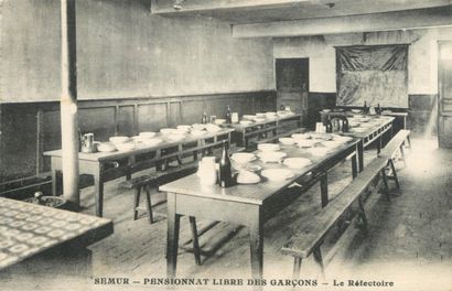 51 CARTES POSTALES LES ECOLES : Divers Départements....