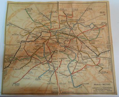 39 CARTES POSTALES LE METROPOLITAIN : Paris....