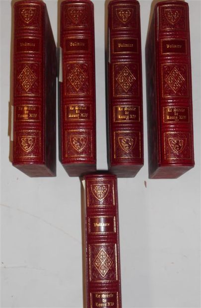 VOLTAIRE-GRADASSI. Le siècle de Louis XV....