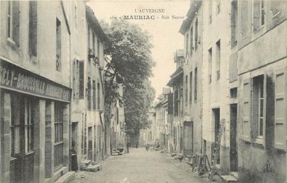 122 CARTES POSTALES AUVERGNE : Dépts 03-2cp,...