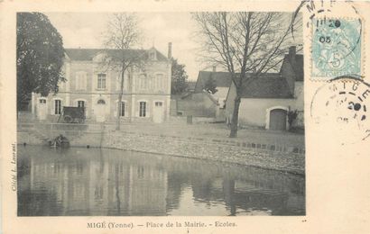 45 CARTES POSTALES LES ECOLES : Divers Départements....