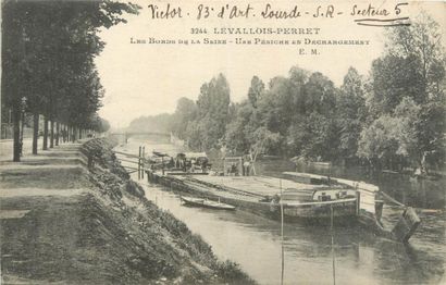 223 CARTES POSTALES PARIS & REGION PARISIENNE...