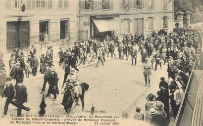 7 CARTES POSTALES FETES : Sélection Aisne....