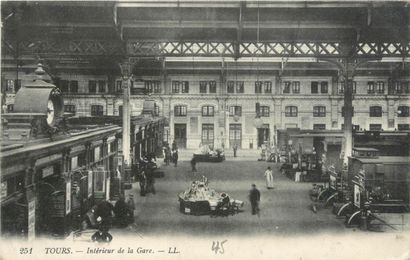 373 CARTES POSTALES CENTRE : Dépts 18-31cp,...