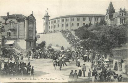 42 CARTES POSTALES FETES, SPORTS & TAUROMACHIE...