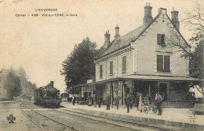 17 CARTES POSTALES TRAINS, TRAMWAYS & GARES...