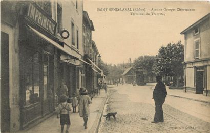 17 CARTES POSTALES TRAINS, TRAMWAYS & GARES...