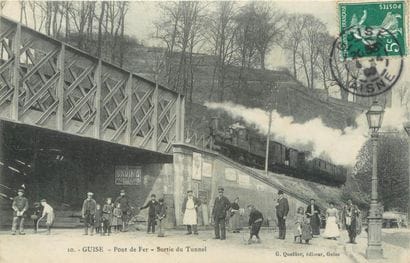 59 CARTES POSTALES AISNE : La Ville de Guise....