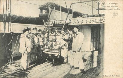 206 CARTES POSTALES & CARTES PHOTOS MILITARIA...
