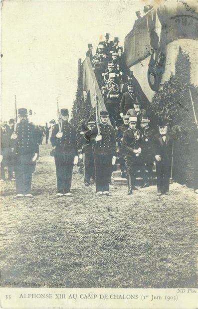 206 CARTES POSTALES & CARTES PHOTOS MILITARIA...