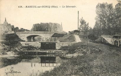 394 CARTES POSTALES OISE : La Ville de Mareuil...