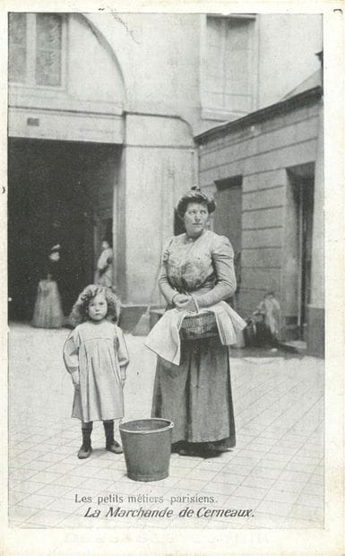 37 CARTES POSTALES LES PETITS METIERS PARISIENS...