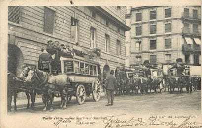 47 CARTES POSTALES PARIS VECU : Editeurs...