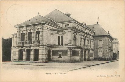301 CARTES POSTALES GRAND CENTRE : Dépts...