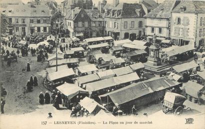 32 CARTES POSTALES LES MARCHES : Divers Départements....
