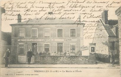 56 CARTES POSTALES LES ECOLES : Divers Départements....