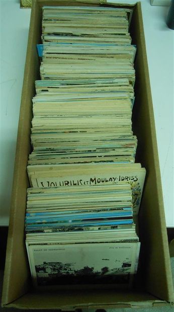 925 CARTES POSTALES ETRANGERS : Environ 925cp/cpsm/cpm....