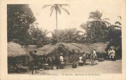157 CARTES POSTALES & PHOTOGRAPHIES ETRANGERS...