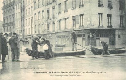 242 CARTES POSTALES PARIS & REGION PARISIENNE...