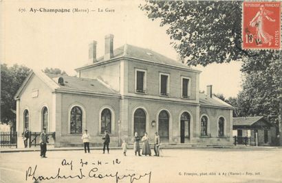 33 CARTES POSTALES MARNE : Petite Sélection....