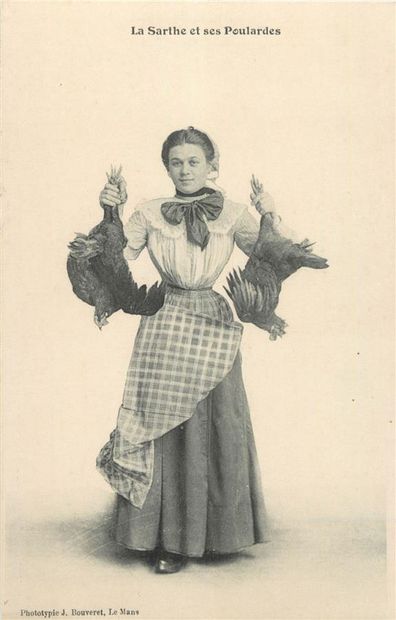 163 CARTES POSTALES SCENES & TYPES : Diverses...