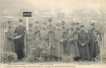 321 CARTES POSTALES & CARTES PHOTOS MILITARIA...