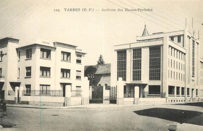 301 CARTES POSTALES LES PYRENEES : Dépts...