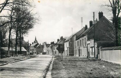 293 CARTES POSTALES ESSONNE : Villes, qqs...