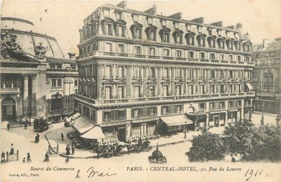 82 CARTES POSTALES PARIS : 1er Arrdt. Dont
