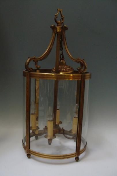 LANTERNE cylindrique en laiton de style Louis...