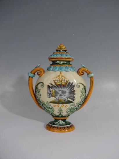 ULYSSE - BLOIS
Vase couvert à panse aplaties...