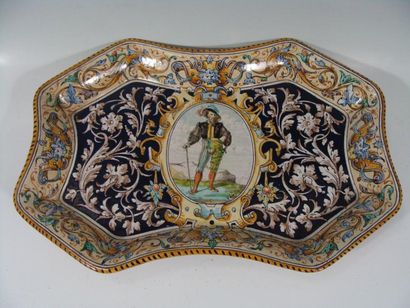 ULYSSE - BLOIS
Plateau en faience polychrome...