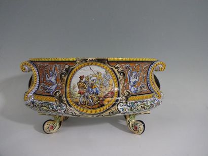 TORTAT - BLOIS
Jardinière ovale, en faience...